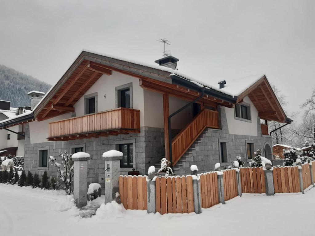 B&B Casa Il Sasso Pinzolo Εξωτερικό φωτογραφία
