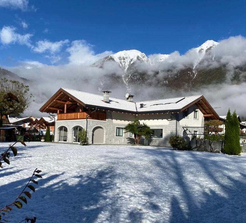 B&B Casa Il Sasso Pinzolo Εξωτερικό φωτογραφία